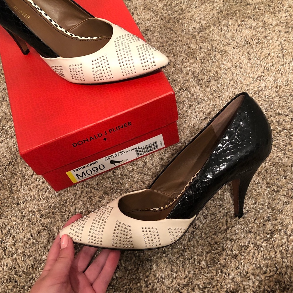 DONALD J PLINER studded heels - Picture 2 of 6